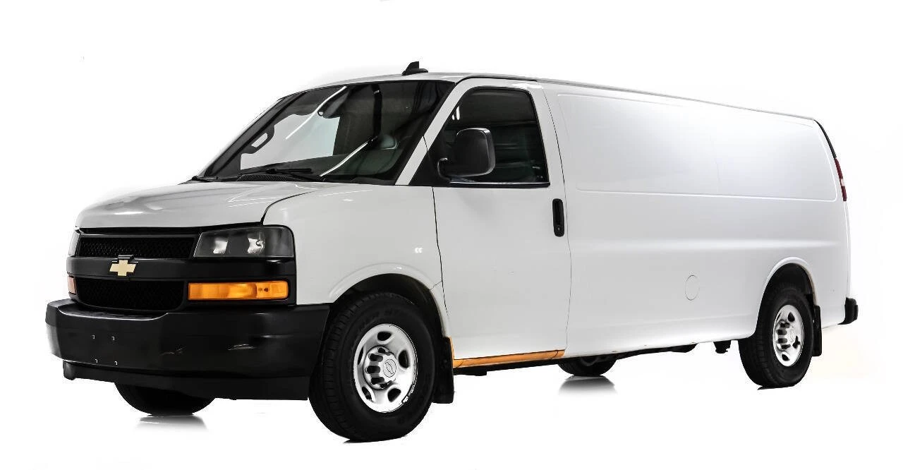 2018 Chevrolet Express - Image 2 of 12