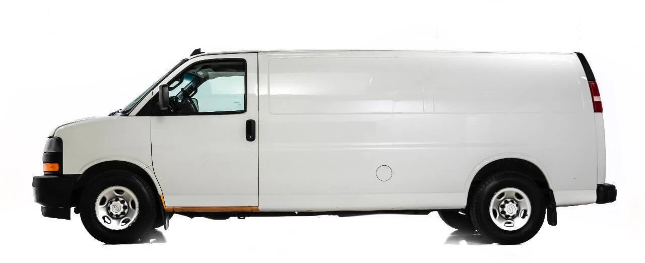 2018 Chevrolet Express - Image 6 of 12