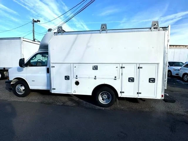 2018 Chevrolet Express - Image 5 of 7