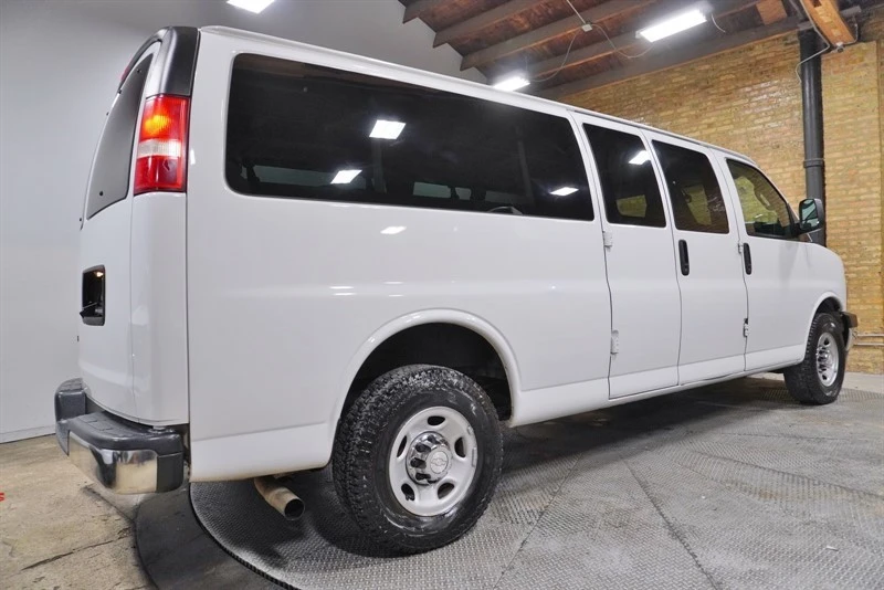 2018 Chevrolet Express - Image 12 of 12