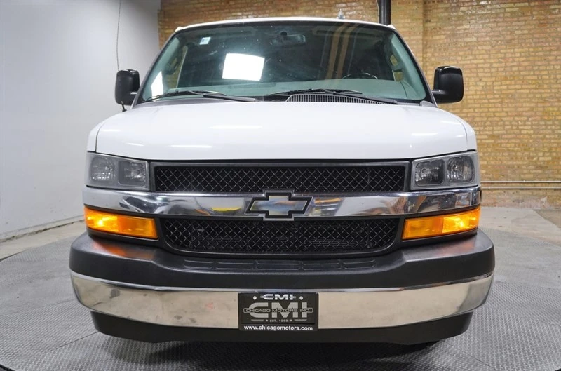 2018 Chevrolet Express - Image 4 of 21