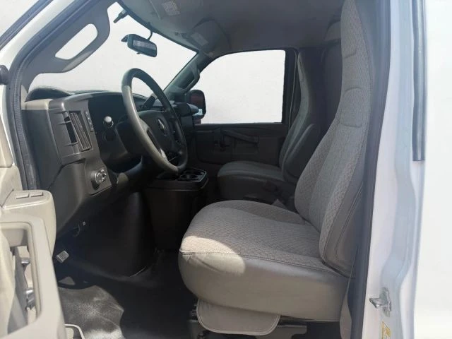 2018 Chevrolet Express - Image 11 of 21