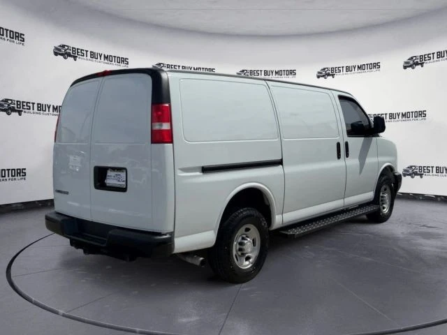 2018 Chevrolet Express - Image 8 of 21