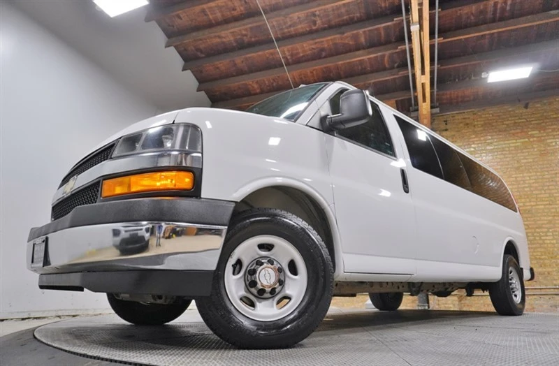 2018 Chevrolet Express - Image 3 of 12