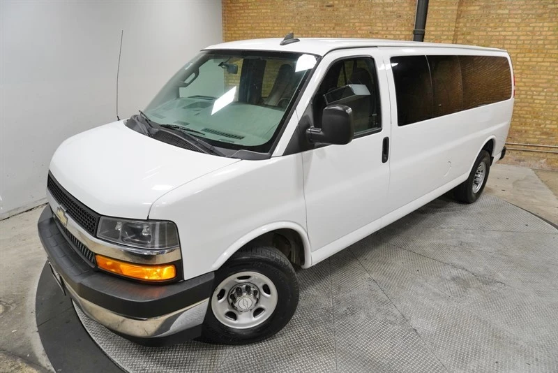 2018 Chevrolet Express - Image 2 of 12