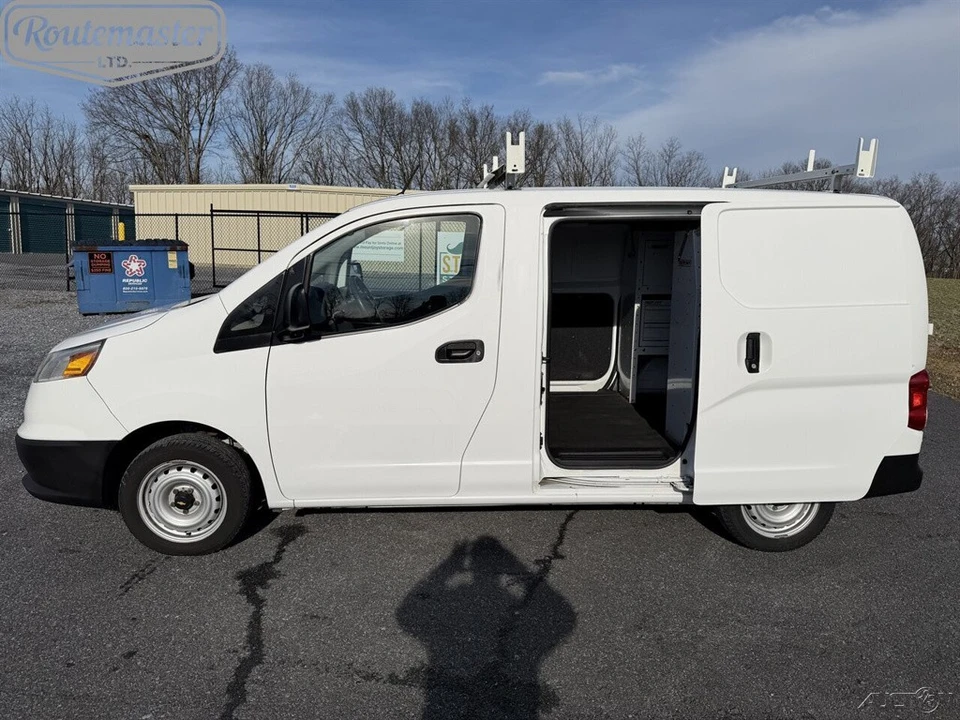 2018 Chevrolet Express - Image 3 of 12