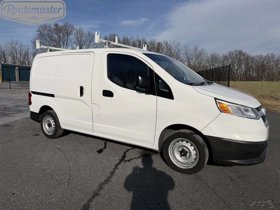 2018 Chevrolet Express - Image 8 of 12