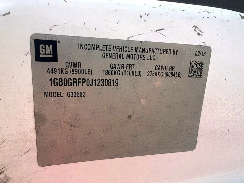 2018 Chevrolet Express - Image 11 of 21