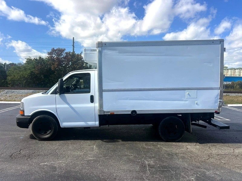 2018 Chevrolet Express - Image 4 of 21