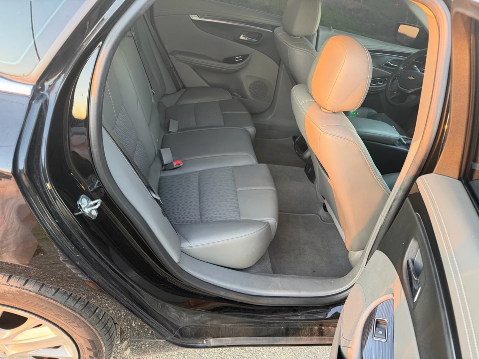 2018 Chevrolet - Image 11 of 13