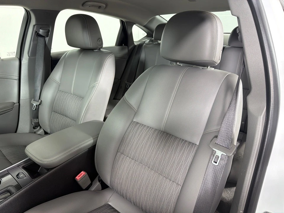 2018 Chevrolet Impala 10th Gen - Image 13 of 26