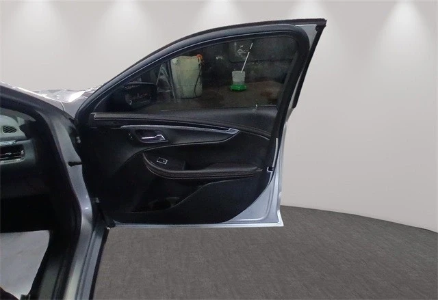 2018 Chevrolet Impala 10th Gen - Image 16 of 21