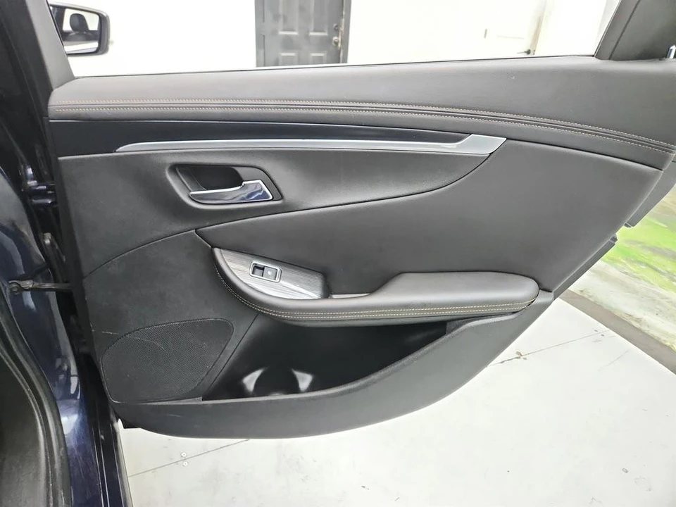 2018 Chevrolet Impala 10th Gen - Image 28 of 31
