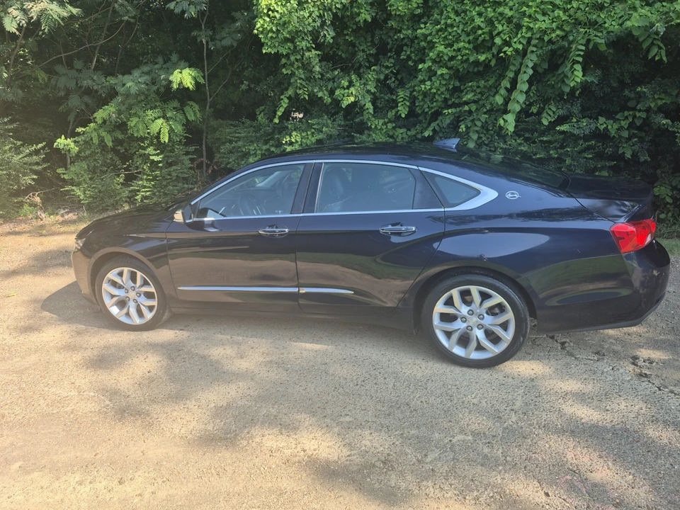2018 Chevrolet Impala 10th Gen - Image 2 of 8