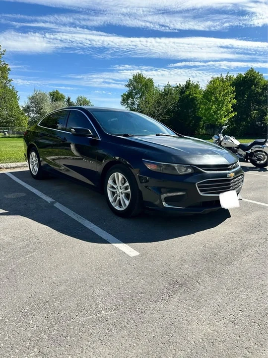 2018 Chevrolet Malibu - Image 2 of 17