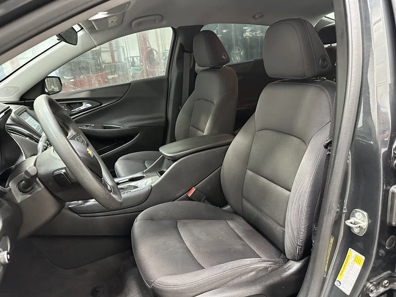 2018 Chevrolet Malibu - Image 10 of 21