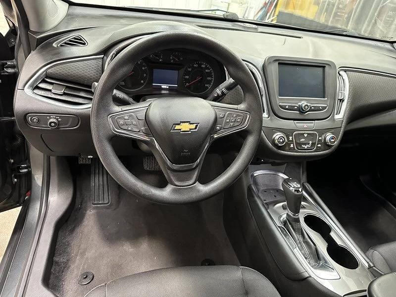 2018 Chevrolet Malibu - Image 8 of 21