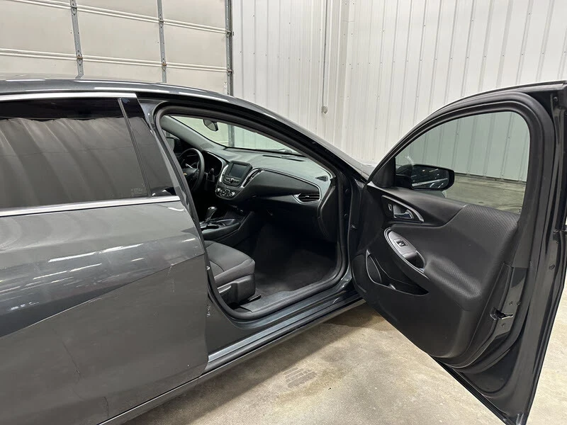 2018 Chevrolet Malibu - Image 17 of 21