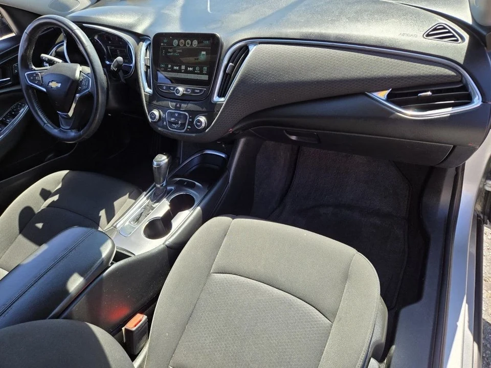 2018 Chevrolet Malibu - Image 13 of 19
