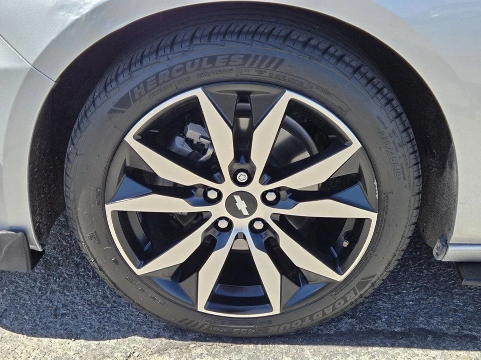 2018 Chevrolet Malibu - Image 6 of 19