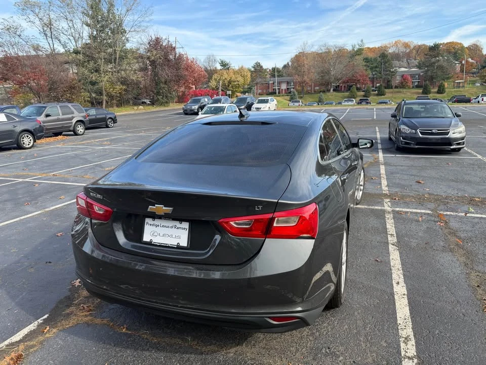 2018 Chevrolet Malibu - Image 6 of 16