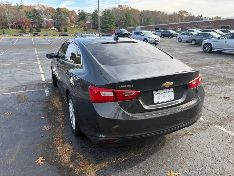 2018 Chevrolet Malibu - Image 5 of 16
