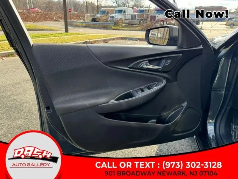 2018 Chevrolet Malibu - Image 10 of 12