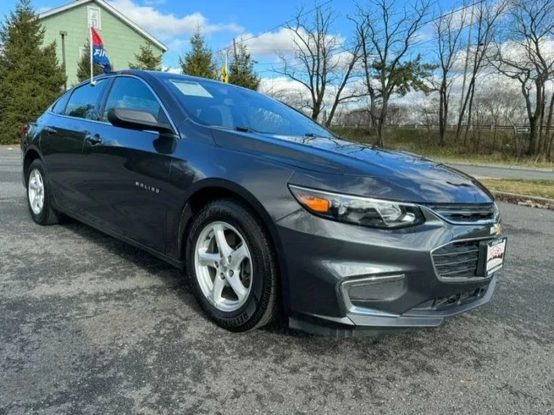 2018 Chevrolet Malibu - Image 2 of 12