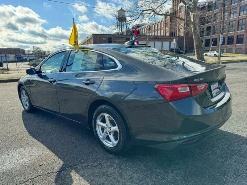 2018 Chevrolet Malibu - Image 7 of 12