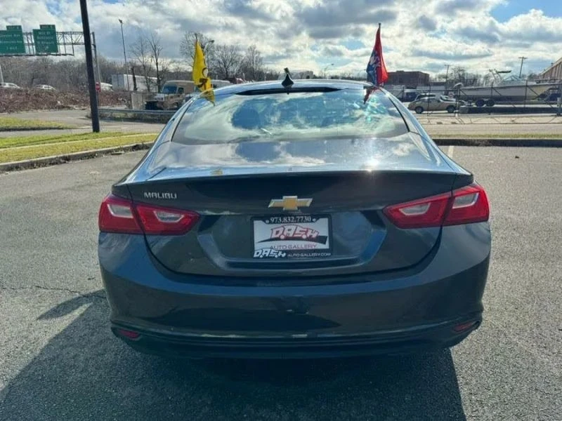 2018 Chevrolet Malibu - Image 6 of 12