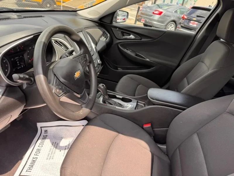 2018 Chevrolet Malibu - Image 10 of 12