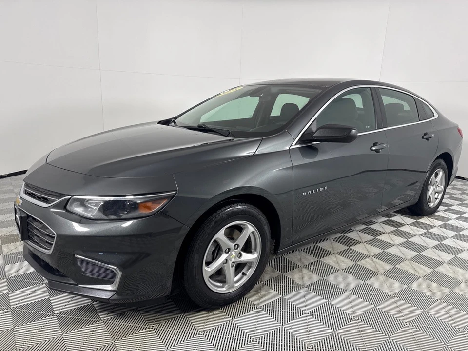 2018 Chevrolet Malibu - Image 9 of 12