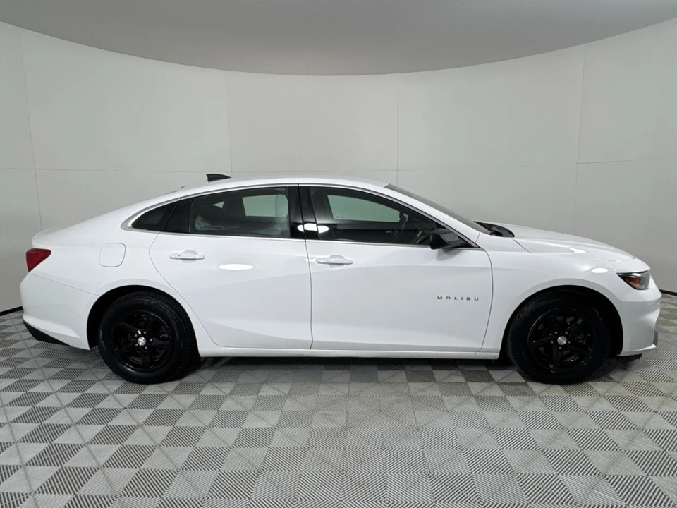 2018 Chevrolet Malibu - Image 4 of 12