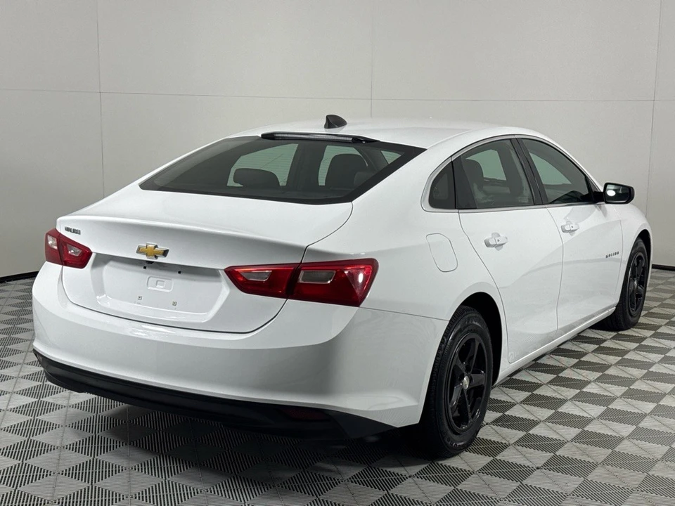 2018 Chevrolet Malibu - Image 5 of 12