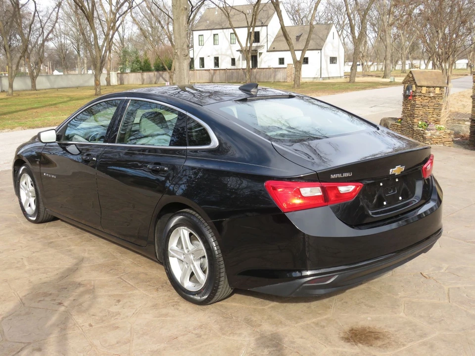 2018 Chevrolet Malibu - Image 5 of 12