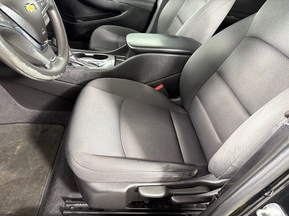 2018 Chevrolet Malibu - Image 11 of 12