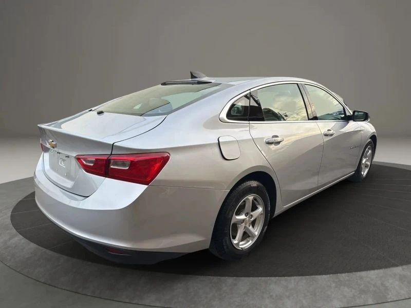 2018 Chevrolet Malibu - Image 5 of 12