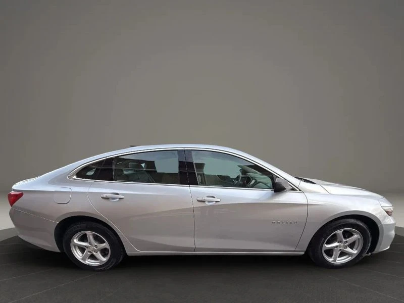 2018 Chevrolet Malibu - Image 4 of 12