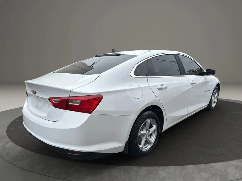 2018 Chevrolet Malibu - Image 5 of 12