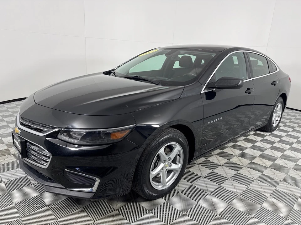 2018 Chevrolet Malibu - Image 9 of 12