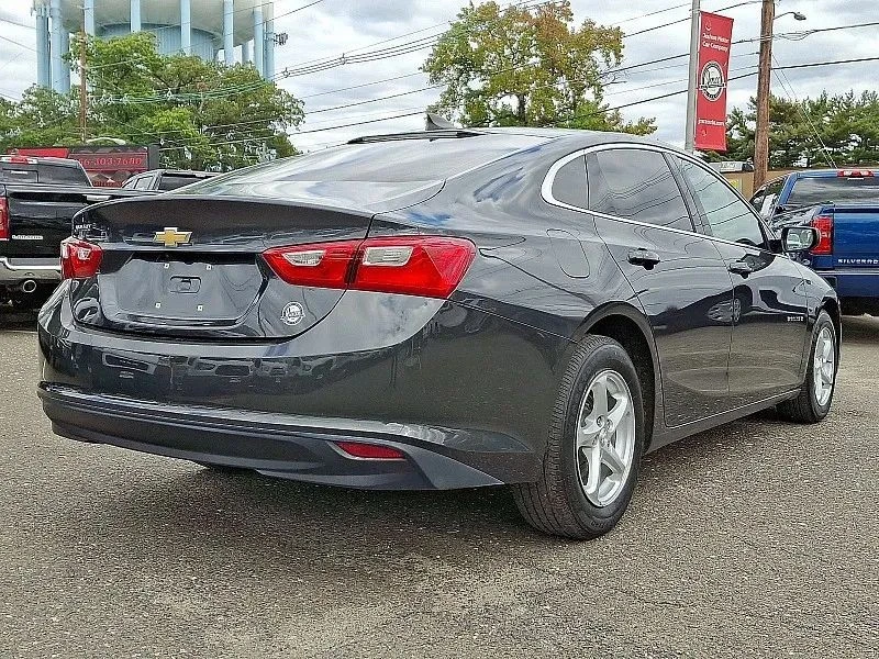 2018 Chevrolet Malibu - Image 7 of 12