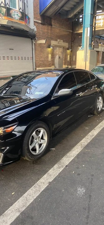 2018 Chevrolet Malibu - Image 2 of 5