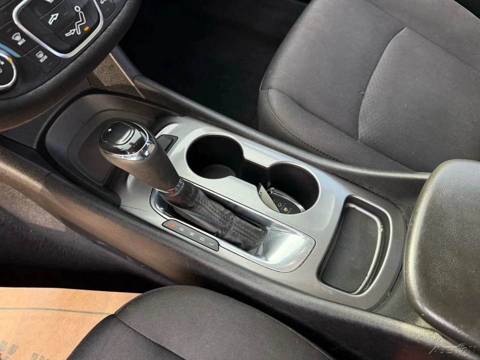 2018 Chevrolet Malibu - Image 19 of 21