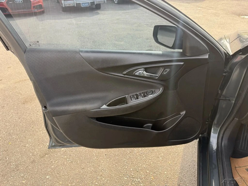 2018 Chevrolet Malibu - Image 16 of 21