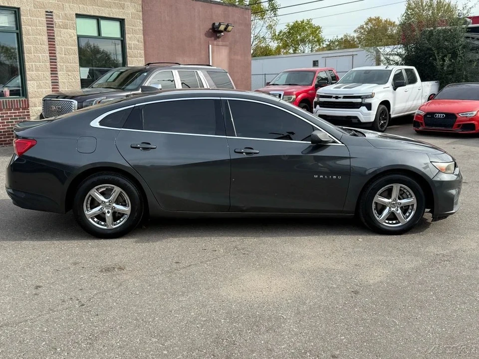 2018 Chevrolet Malibu - Image 4 of 12