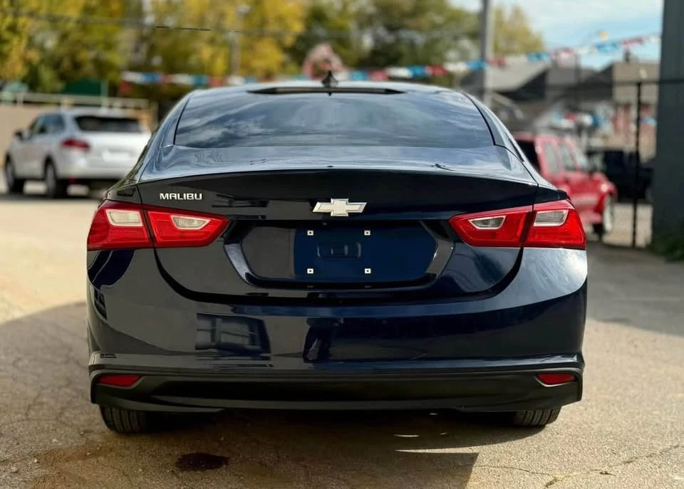 2018 Chevrolet Malibu - Image 3 of 10