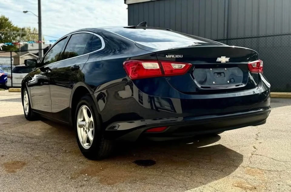 2018 Chevrolet Malibu - Image 4 of 10
