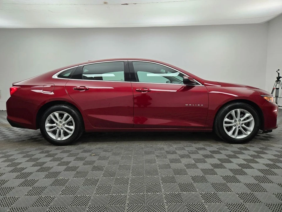 2018 Chevrolet Malibu - Image 6 of 12