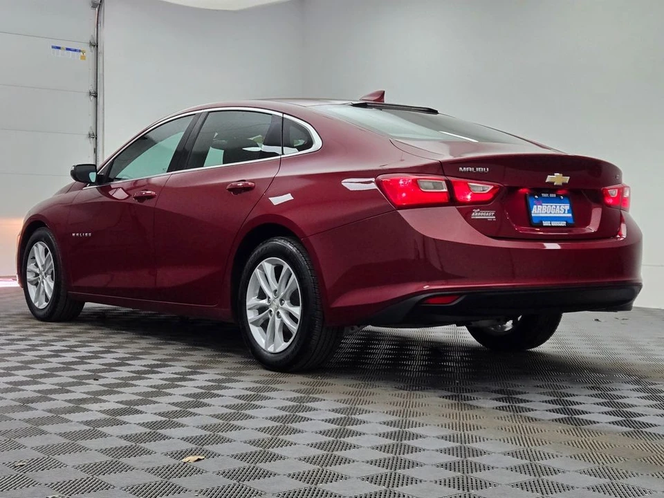 2018 Chevrolet Malibu - Image 9 of 12