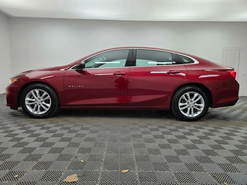 2018 Chevrolet Malibu - Image 10 of 12
